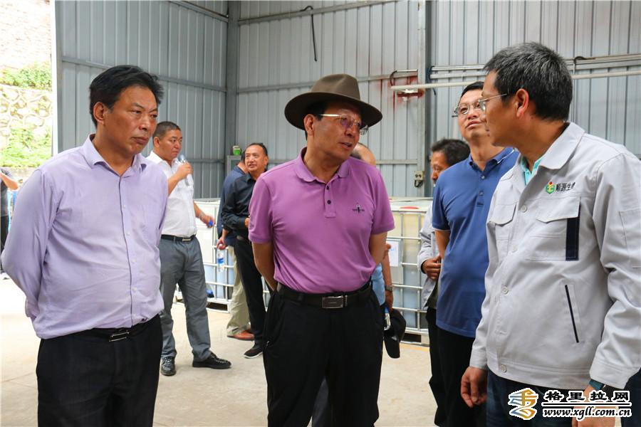 副书记,州长齐建新率州政府调研组就1至8月份经济运行情况到香格里拉